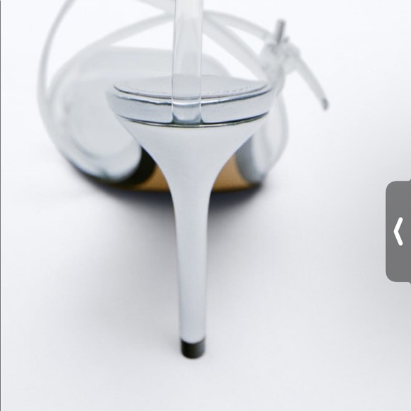 Buckled vinyl heeled sandals - Picture 6 of 7